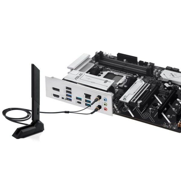 Mainboard ASUS AMD B650 SAM5 ATX Memory DDR5 Memory slots 4 2xPCI-Express 3.0 16x 1xPCI-Express 4.0 16x 1xPCI-Express 5.0 16x 3xM.2 1xHDMI 1xDisplayPort 2xUSB 2.0 5xUSB 3.2 1xUSB-C 1xRJ45 3xAudio port B650EMAXGAMINGWIFI - Image 4
