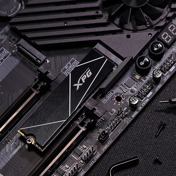 SSD ADATA XPG GAMMIX S70 1TB M.2 PCIe Gen4 3D NAND Write speed 5500 MBytes/sec Read speed 7400 MBytes/sec TBW 740 TB MTBF 2000000 hours AGAMMIXS70B-1T-CS - Image 4