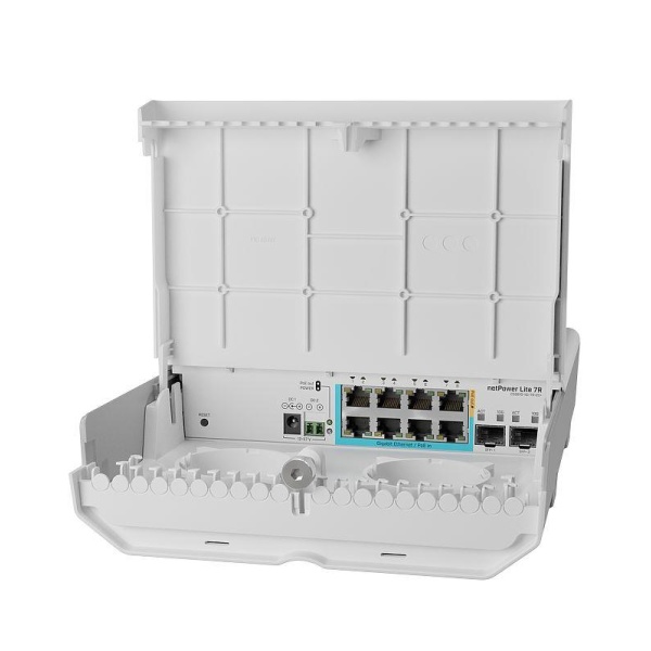 NET ROUTER 8PORT 1000M/CSS610-1GI-7R-2S+OUT MIKROTIK - Image 2