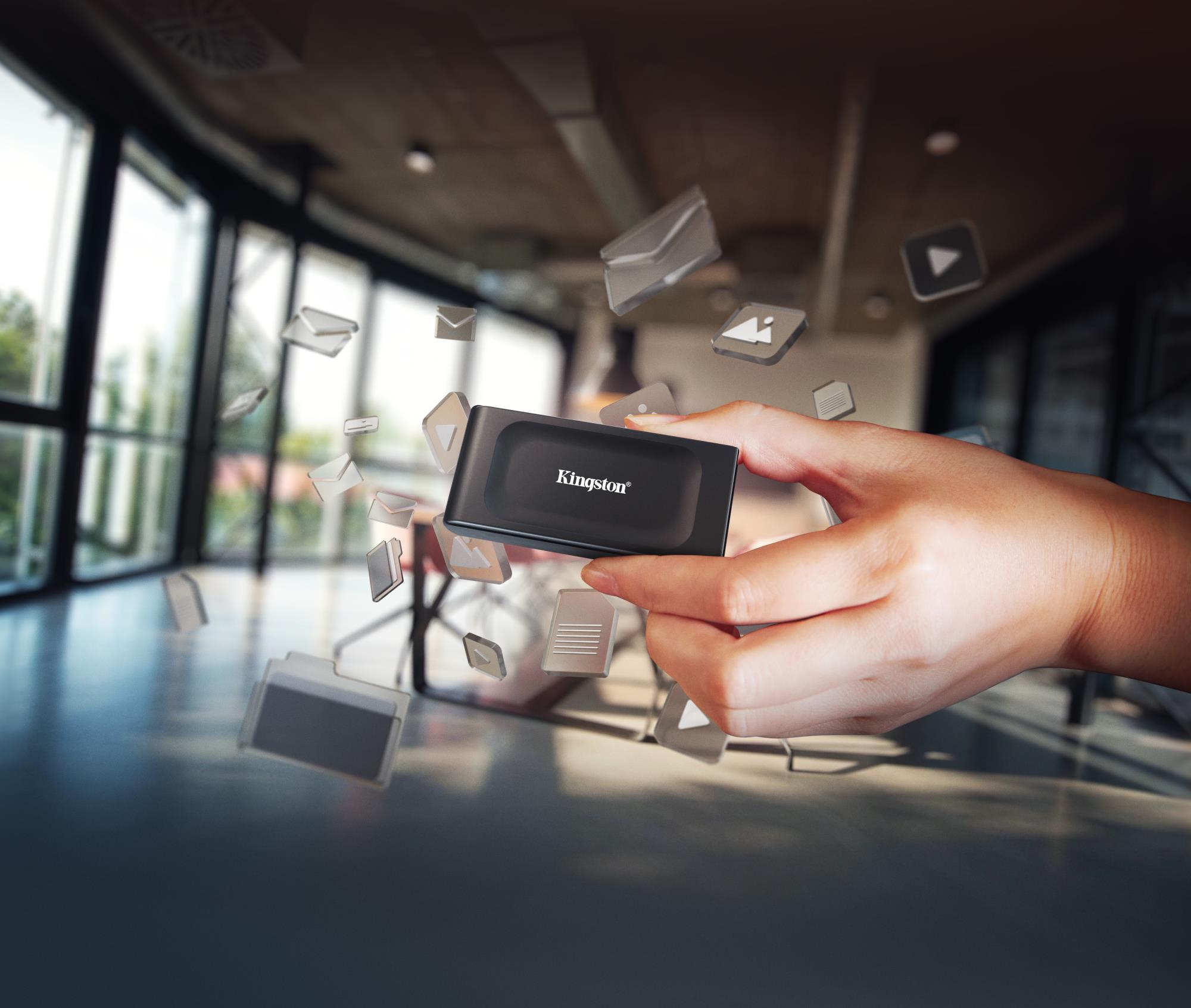 External SSD KINGSTON XS1000 2TB USB 3.2 Write speed 1000 MBytes/sec Read speed 1050 MBytes/sec SXS1000/2000G - Image 14