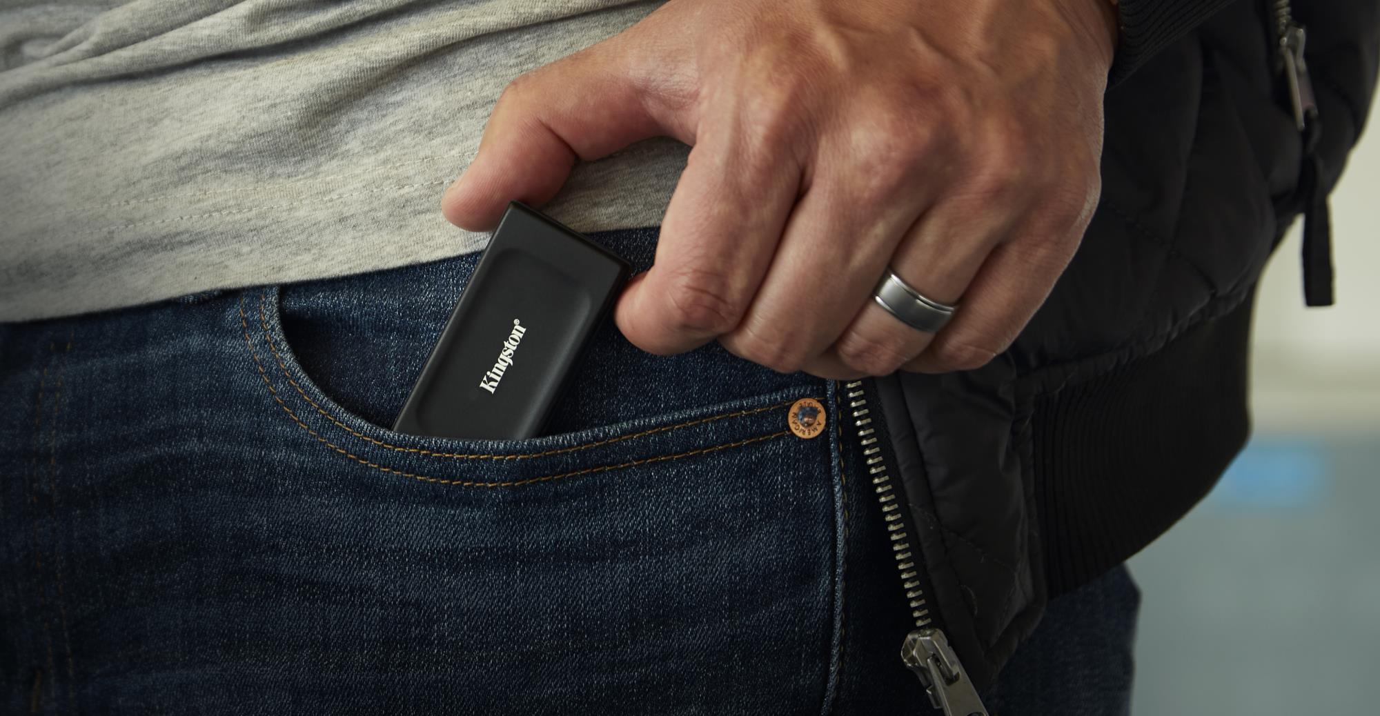 External SSD KINGSTON XS1000 2TB USB 3.2 Write speed 1000 MBytes/sec Read speed 1050 MBytes/sec SXS1000/2000G - Image 6