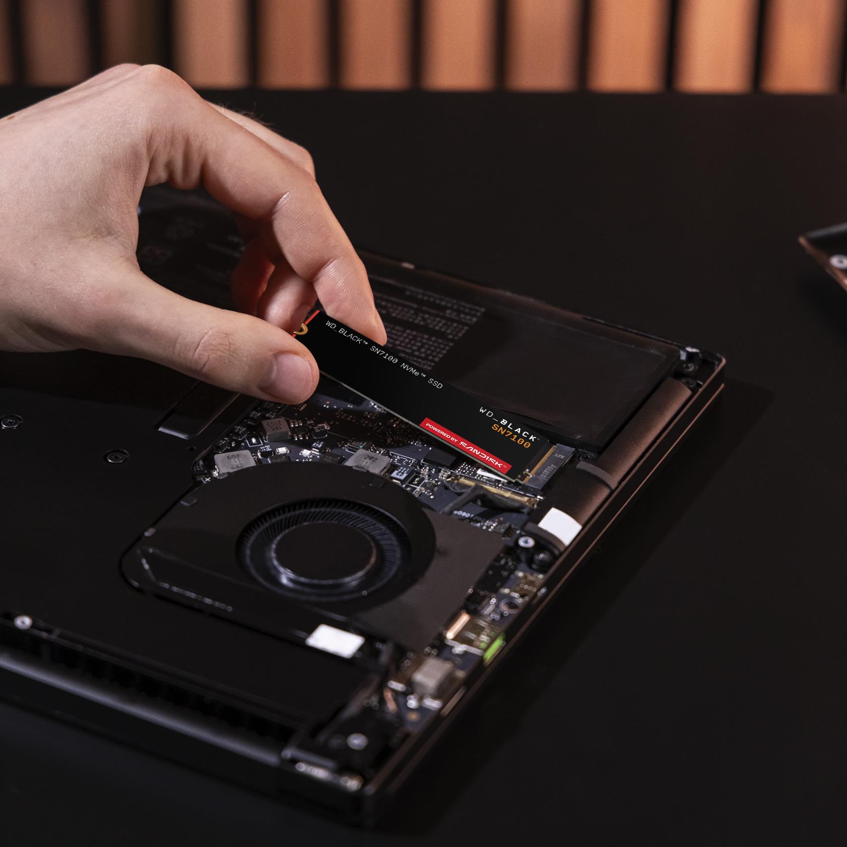 SSD SANDISK Read speed 7000 MB/s Write speed 6700 MB/s NVMe Yes PCI Express 4.0 M.2 4000 GB POWERED BY SANDISK Black SN7100 WDS400T4X0E-00CJA0 - Image 7
