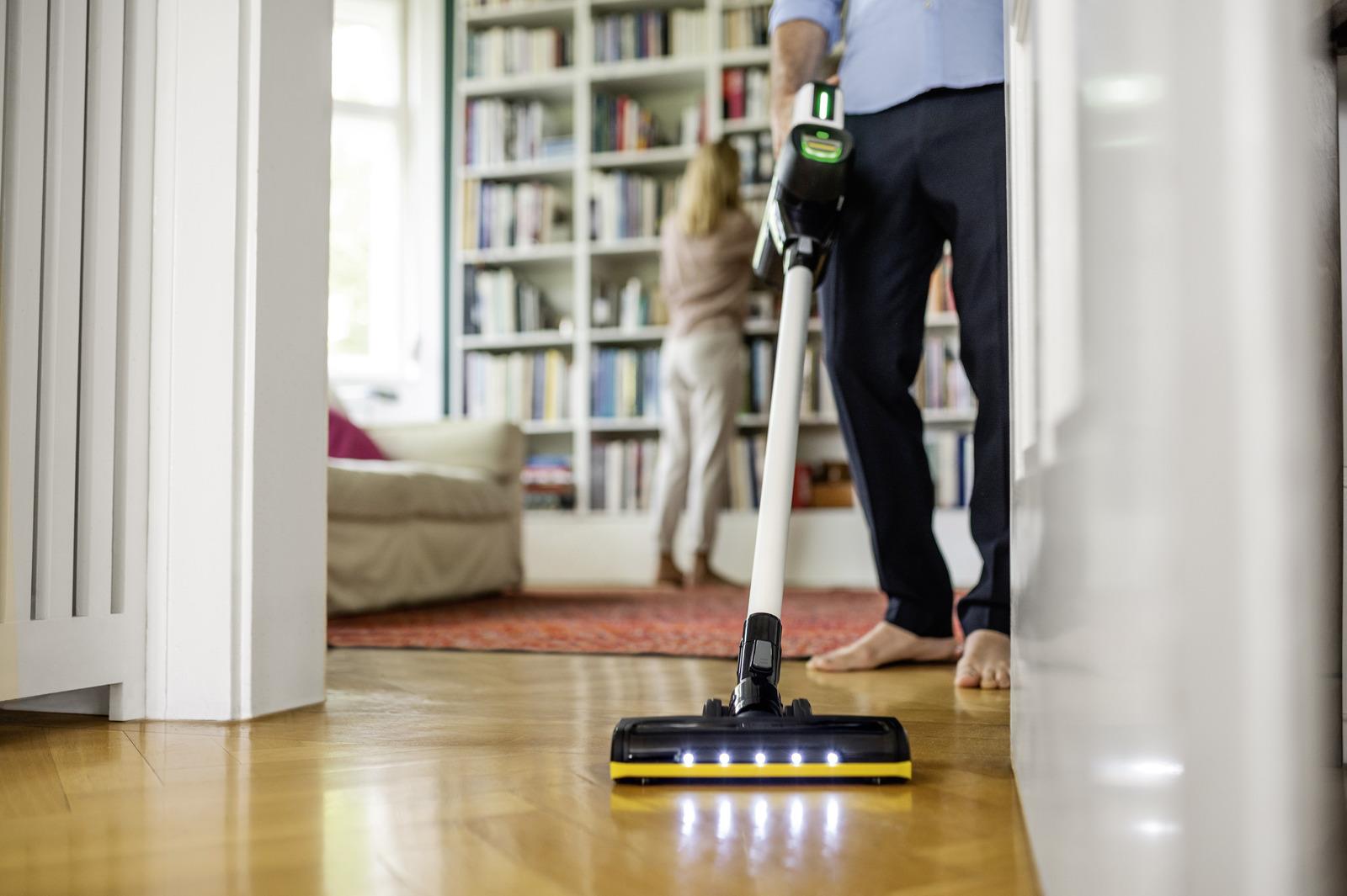 Vacuum Cleaner KARCHER Battery-power vacuum cleaner VC 7 Cordless yourMax Upright/Cordless/Bagless/Rechargeable Capacity 0.8 l Noise 78 dB White Weight 2.6 kg 1.198-710.0 - Image 5