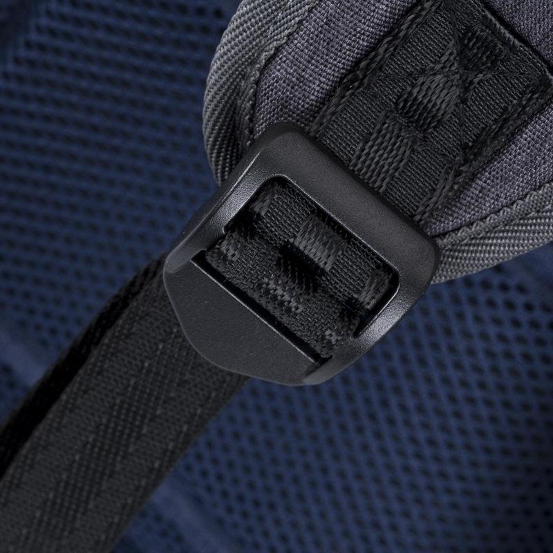 NB BACKPACK SUZUKA 15.6"/7760 BLACK RIVACASE - Image 9