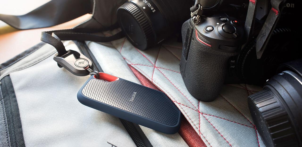 External SSD SANDISK Extreme 2TB Write speed 1000 MBytes/sec Read speed 1050 MBytes/sec SDSSDE61-2T00-G25 - Image 10