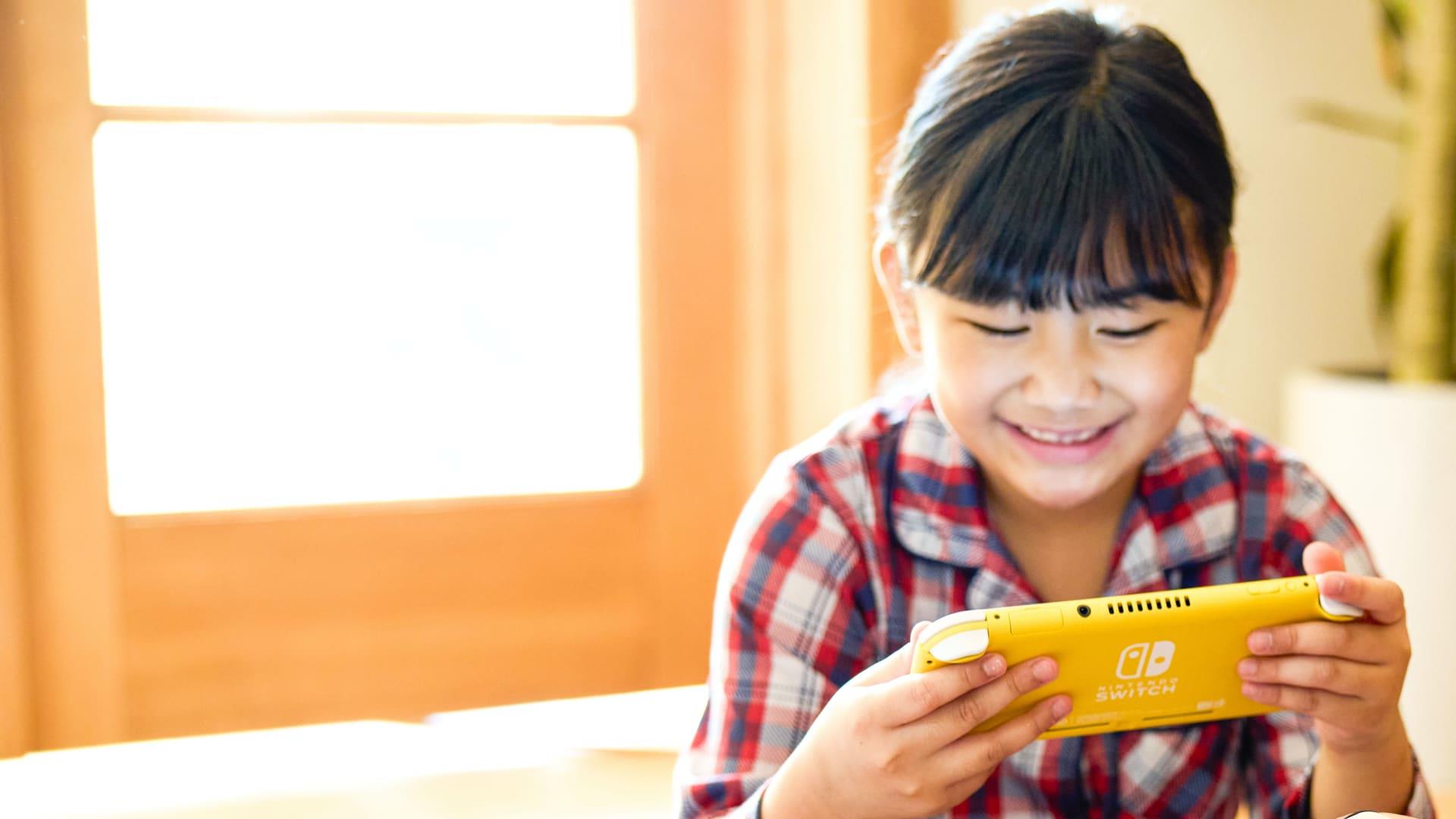 CONSOLE SWITCH LITE/YELLOW 10002291 NINTENDO - Image 8